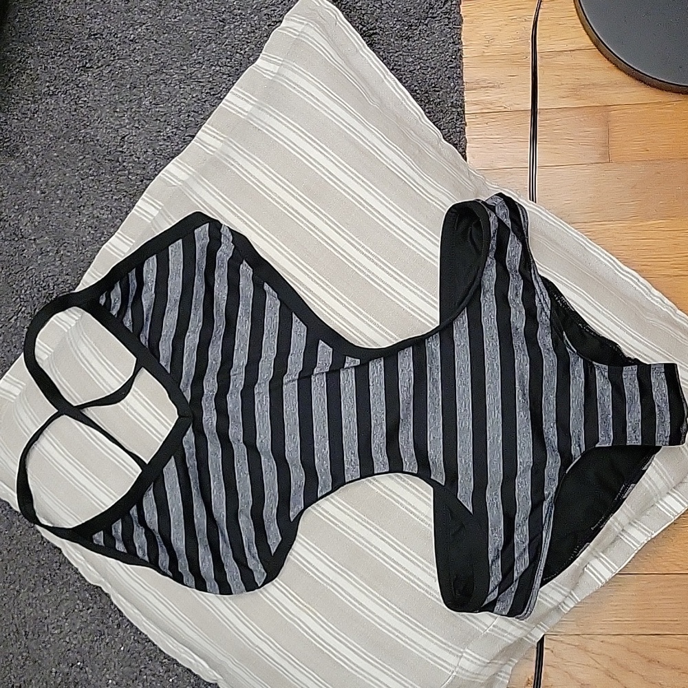 Dkny Grey and black striped monikini size 8 (runs pretty small)